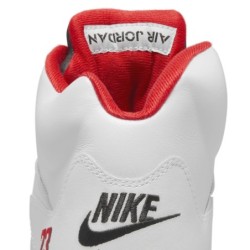 Air Jordan 5 Retro 'Black Ice' - Noir Glacé aux Reflets Bleutés